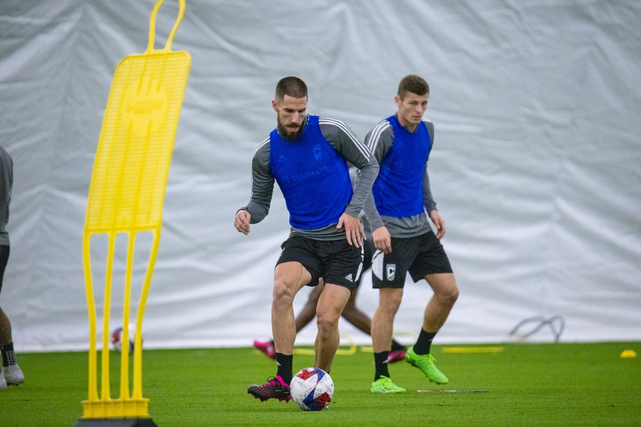 Milos Degenek